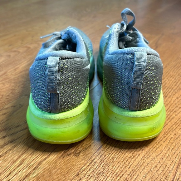 Nike Air Max Fly Knit - Picture 4 of 6